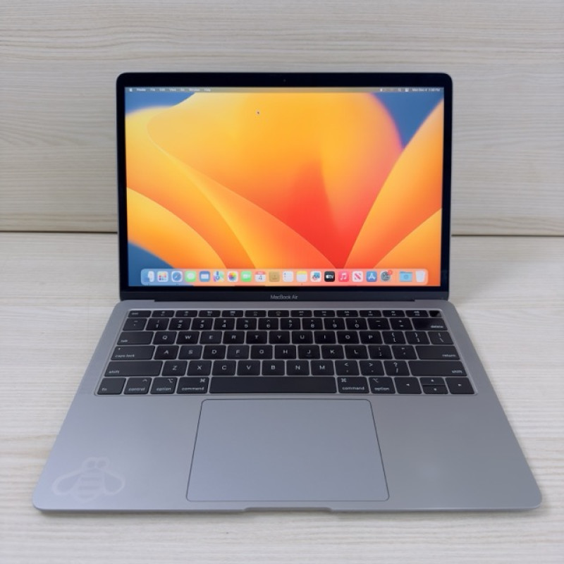 MacBook Air 2019 Space  i5 1.6ghz 16/256
